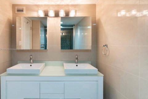 Copropriété à louer à Aventura, Floride: 2 chambres, 145.39 m2 № 1961894 - photo 10