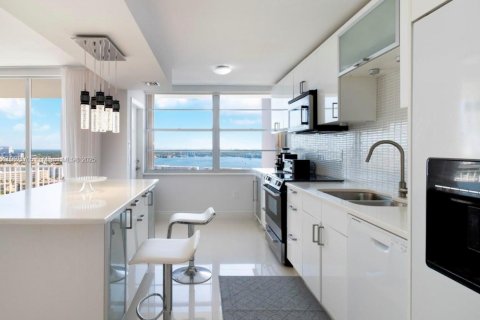 Copropriété à louer à Aventura, Floride: 2 chambres, 145.39 m2 № 1961894 - photo 6