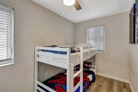 House in Miramar, Florida 3 bedrooms, 98.1 sq.m. № 1752611 - photo 20