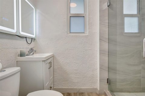 House in Miramar, Florida 3 bedrooms, 98.1 sq.m. № 1752611 - photo 15