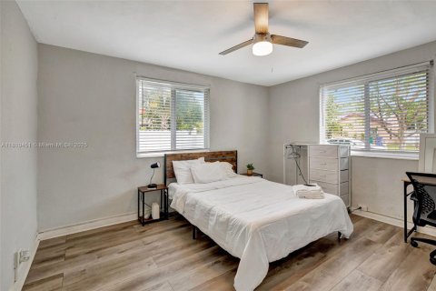 House in Miramar, Florida 3 bedrooms, 98.1 sq.m. № 1752611 - photo 16