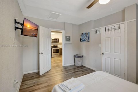 House in Miramar, Florida 3 bedrooms, 98.1 sq.m. № 1752611 - photo 24