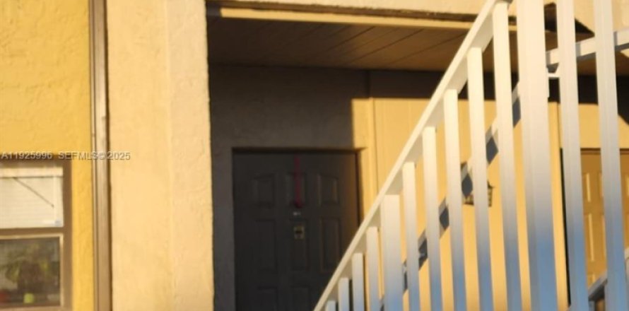 Condo à Fort Myers, Floride, 2 chambres № 1985900