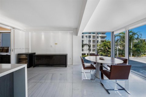 Condominio en venta en Miami Beach, Florida, 2 dormitorios, 119.19 m2 № 1731185 - foto 26