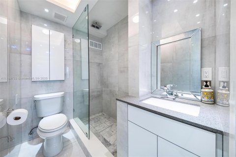 Condominio en venta en Miami Beach, Florida, 2 dormitorios, 119.19 m2 № 1731185 - foto 9