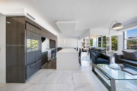 Condominio en venta en Miami Beach, Florida, 2 dormitorios, 119.19 m2 № 1731185 - foto 30