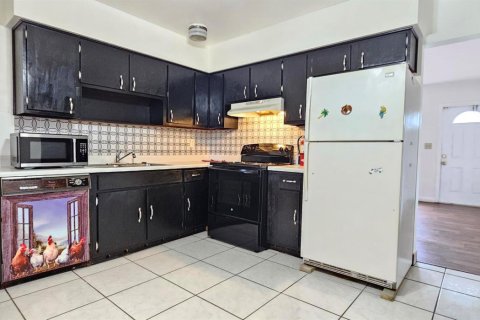 Купить виллу или дом в Белл-Глейд, Флорида 6 комнат, 138.24м2, № 2241428 - фото 10