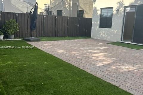 Villa ou maison à louer à Doral, Floride: 4 chambres, 236.71 m2 № 1923149 - photo 7