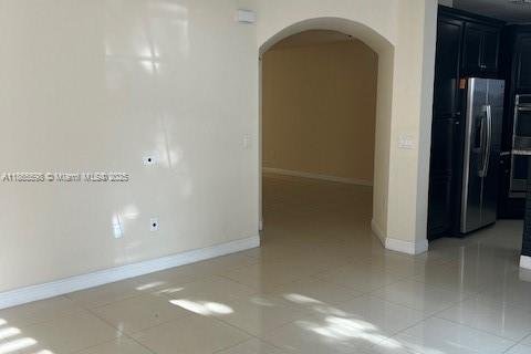 Villa ou maison à louer à Doral, Floride: 4 chambres, 236.71 m2 № 1923149 - photo 10