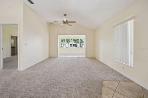 Casa en venta en Leesburg, Florida, 2 dormitorios, 123.75 m2 № 2204495 - foto 5