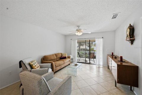 Condo in Sarasota, Florida, 2 bedrooms  № 2211632 - photo 6