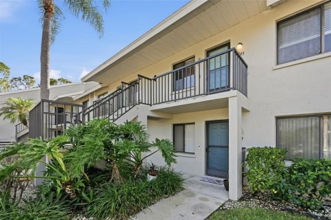 Condo in Sarasota, Florida, 2 bedrooms  № 2211632 - photo 18