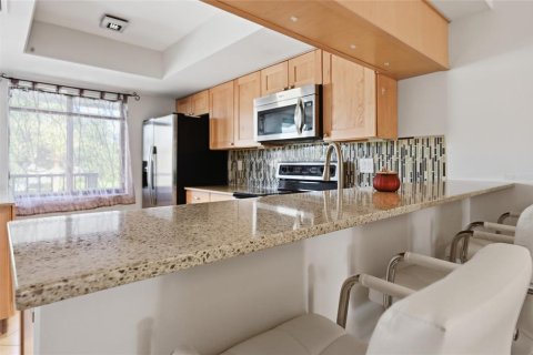Condo in Sarasota, Florida, 2 bedrooms  № 2211632 - photo 4