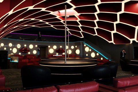 Propiedad comercial en venta en Miami Beach, Florida № 1958923 - foto 9