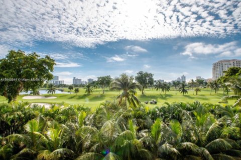 Condominio en alquiler en Aventura, Florida, 2 dormitorios, 115.01 m2 № 1890663 - foto 16