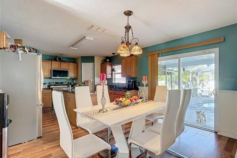 Villa ou maison à vendre à Winter Haven, Floride: 4 chambres, 226.12 m2 № 1858104 - photo 14