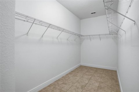 House in Oviedo, Florida 6 bedrooms, 473.52 sq.m. № 2121899 - photo 29