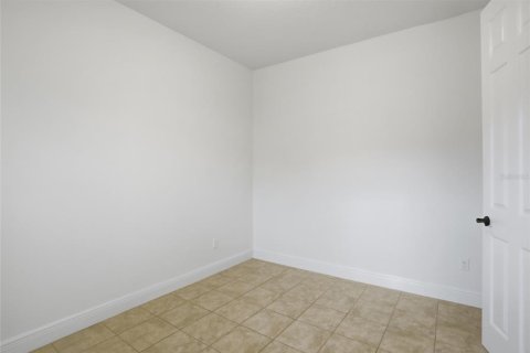 House in Oviedo, Florida 6 bedrooms, 473.52 sq.m. № 2121899 - photo 11