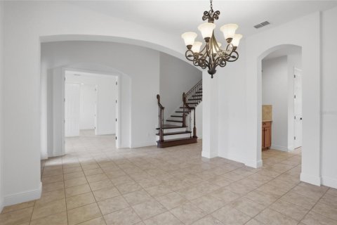 House in Oviedo, Florida 6 bedrooms, 473.52 sq.m. № 2121899 - photo 14