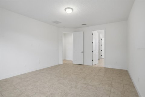House in Oviedo, Florida 6 bedrooms, 473.52 sq.m. № 2121899 - photo 26