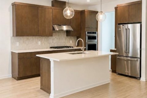 Купить виллу или дом в Апопка, Флорида 7 комнат, 168.52м2, № 2100820 - фото 2
