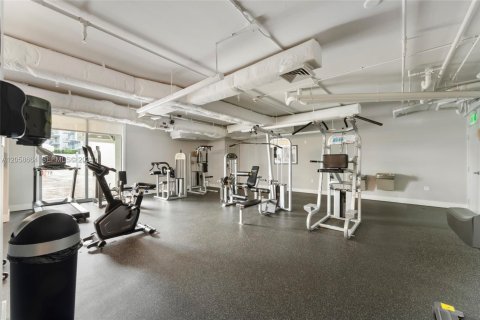 Copropriété à louer à Hollywood, Floride: 2 chambres, 111.48 m2 № 2168195 - photo 19