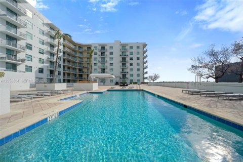 Copropriété à louer à Hollywood, Floride: 2 chambres, 111.48 m2 № 2168195 - photo 20