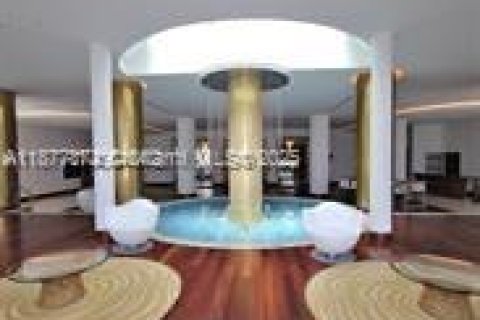 Copropriété à louer à Miami Beach, Floride: 2 chambres, 96.62 m2 № 1922953 - photo 13
