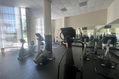 Copropriété à louer à Miami Beach, Floride: 2 chambres, 96.62 m2 № 1922953 - photo 18