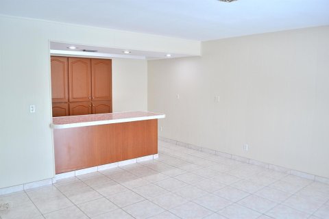Apartment in Fort Lauderdale, Florida 2 bedrooms, 112.41 sq.m. № 2184112 - photo 3