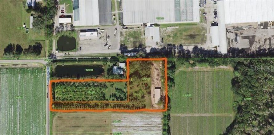 Commercial property in Lakeland, Florida № 1548091