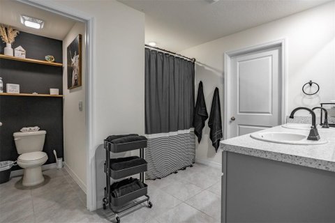 House in Dade City, Florida 5 bedrooms, 242.01 sq.m. № 2096134 - photo 22