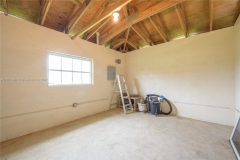 Propiedad comercial en venta en Homestead, Florida № 1763508 - foto 14
