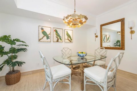 Apartment in Palm Beach, Florida 2 bedrooms, 117.15 sq.m. № 2158333 - photo 5