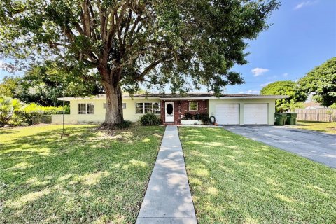 House in Homestead, Florida 4 bedrooms, 176.33 sq.m. № 2074889 - photo 3