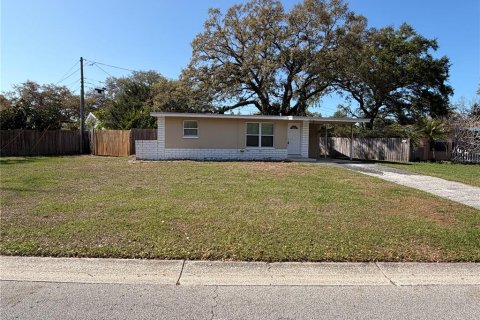 Villa ou maison à Dunedin, Floride 2 chambres, 69.12 m2 № 2341558