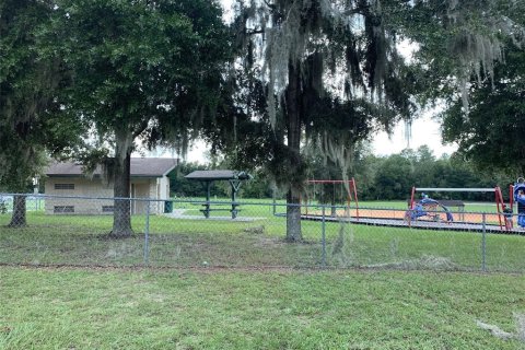 House in Dunnellon, Florida 4 bedrooms, 237.55 sq.m. № 2198737 - photo 4