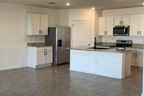 Casa en alquiler en Wesley Chapel, Florida, 4 dormitorios, 171.5 m2 № 1919629 - foto 5