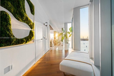 Купить кондоминиум в Майами-Бич, Флорида 3 спальни, 220.55м2, № 1998047 - фото 13