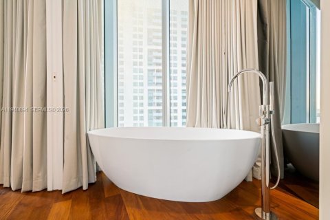 Купить кондоминиум в Майами-Бич, Флорида 3 спальни, 220.55м2, № 1998047 - фото 16