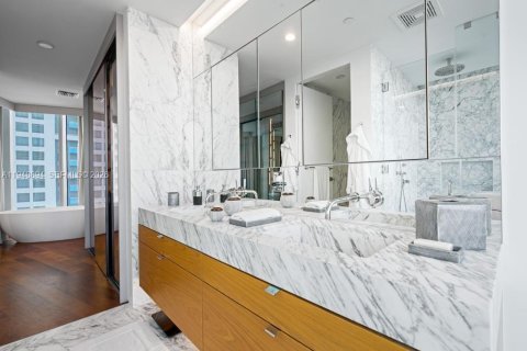 Купить кондоминиум в Майами-Бич, Флорида 3 спальни, 220.55м2, № 1998047 - фото 17