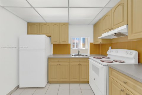 Copropriété à vendre à Miami, Floride: 2 chambres, 100.89 m2 № 1890513 - photo 5