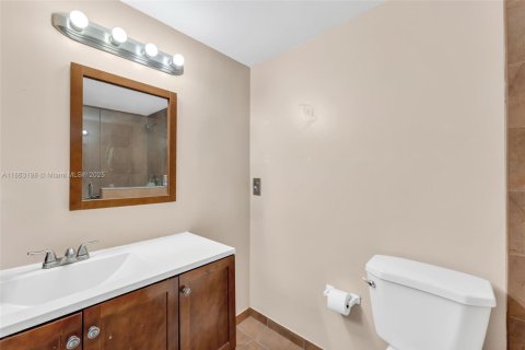Copropriété à vendre à Miami, Floride: 2 chambres, 100.89 m2 № 1890513 - photo 16