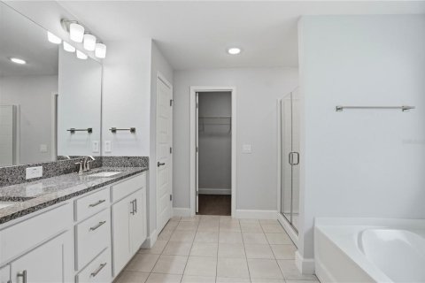 Casa en venta en Spring Hill, Florida, 4 dormitorios, 275.27 m2 № 2152081 - foto 27