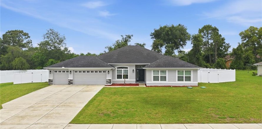 Casa en Spring Hill, Florida 4 dormitorios, 275.27 m2 № 2152081