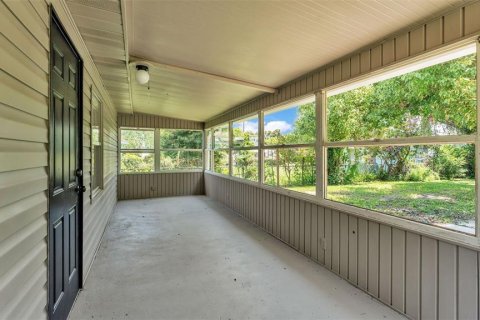 House in Winter Haven, Florida 4 bedrooms, 122.07 sq.m. № 1919566 - photo 18
