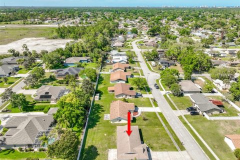 House in Port Orange, Florida 3 bedrooms, 129.69 sq.m. № 2097637 - photo 26