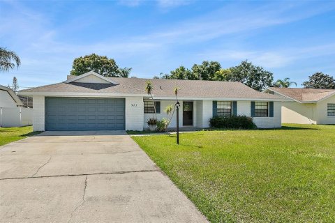 House in Port Orange, Florida 3 bedrooms, 129.69 sq.m. № 2097637