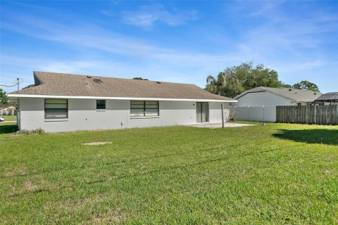 House in Port Orange, Florida 3 bedrooms, 129.69 sq.m. № 2097637 - photo 20