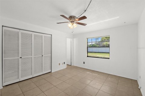 House in Port Orange, Florida 3 bedrooms, 129.69 sq.m. № 2097637 - photo 11
